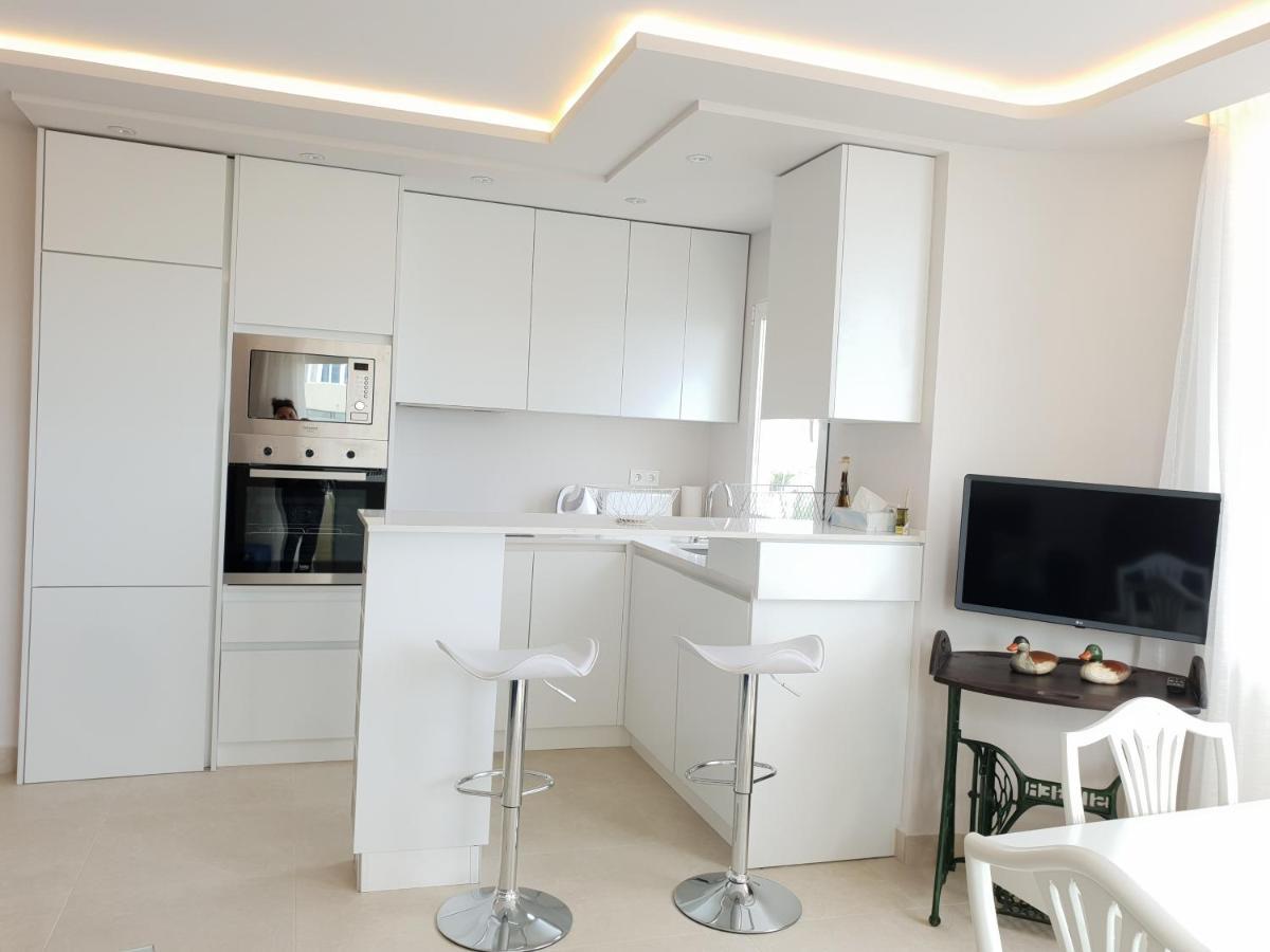 Fantastic Apartment In Front Of The Sea & Marina Estepona Exteriör bild