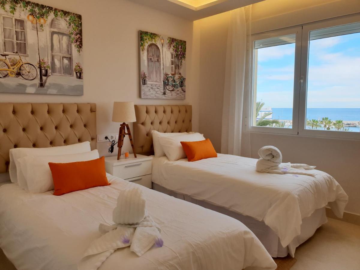 Fantastic Apartment In Front Of The Sea & Marina Estepona Exteriör bild